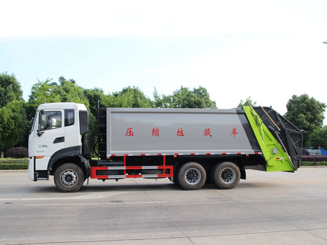 18方東風天龍KL新款壓縮式垃圾車圖片3