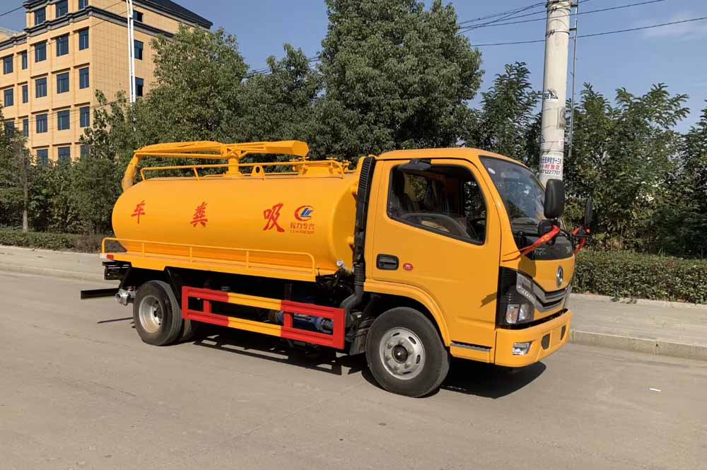 東風多利卡國六5方吸糞車圖片2